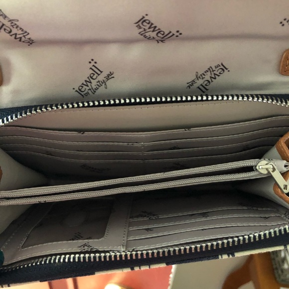 31 small purse - Picture 2 of 4